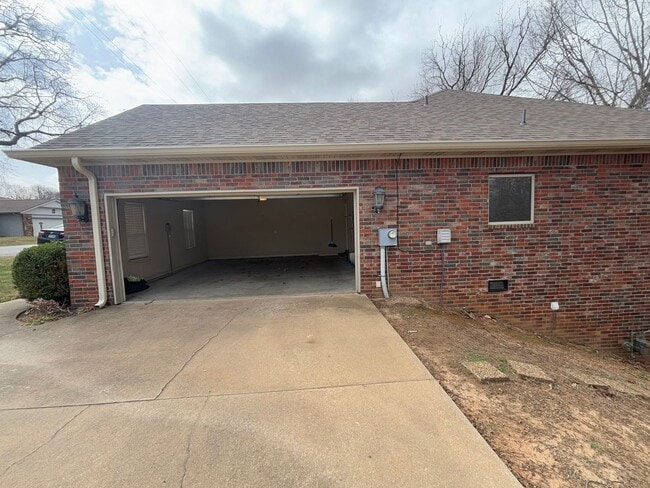 8763 Apple Glen