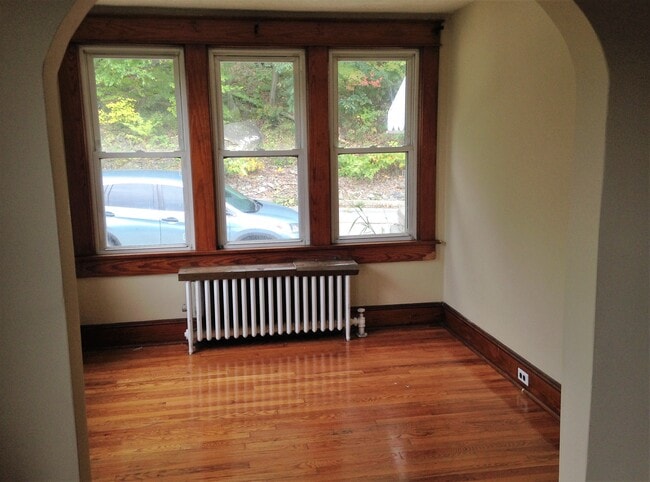 Photo - 223 E Mountain Rd Unit Suite 2