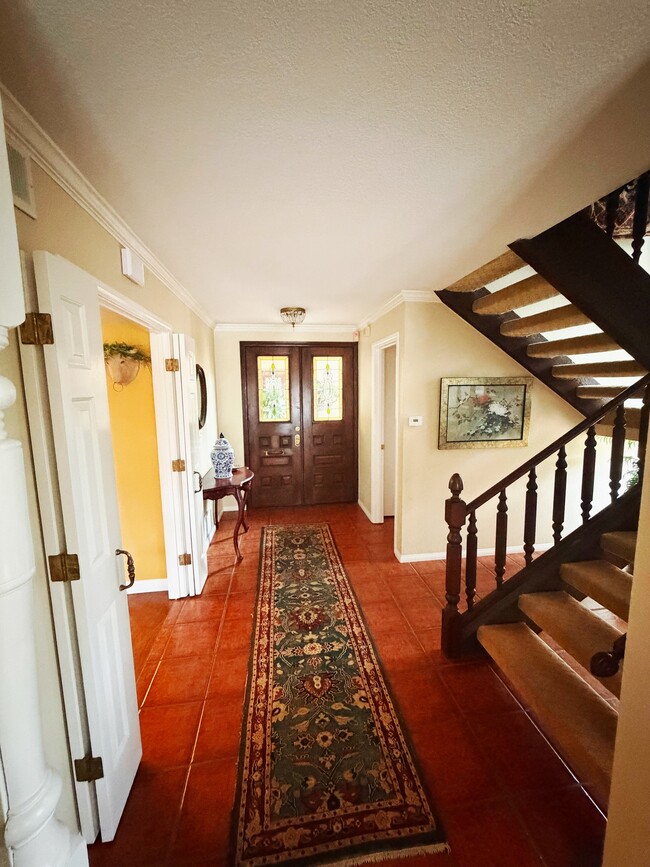 Building Photo - 444 Fern Glen