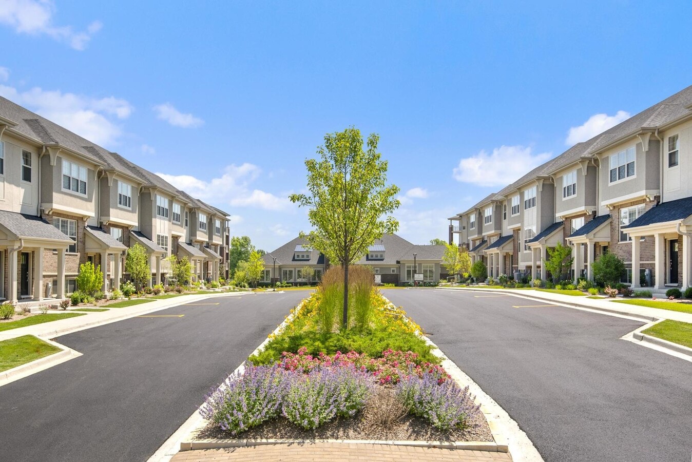 Photo - 21599 W Field Ct Condo