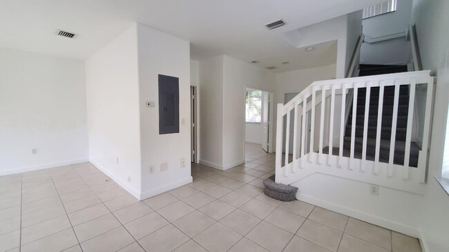 6960 Nw 177th St Townhome - Townhome Rental In Hialeah Fl 