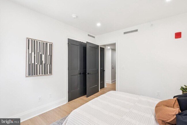 Photo - 135 S 19th St Unit 304