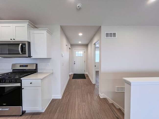 Photo - 607 S Division St