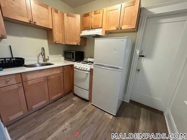 Photo - 349 Pleasant St Unidad A1-3