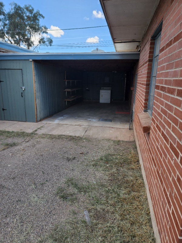 Photo - 2525 N Edith Blvd