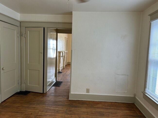 Hallway - 305 N 4th St Unit 305 12