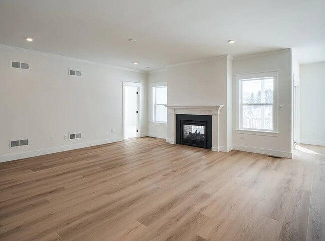 Building Photo - 110 Brook Meadow Cir Unit 2