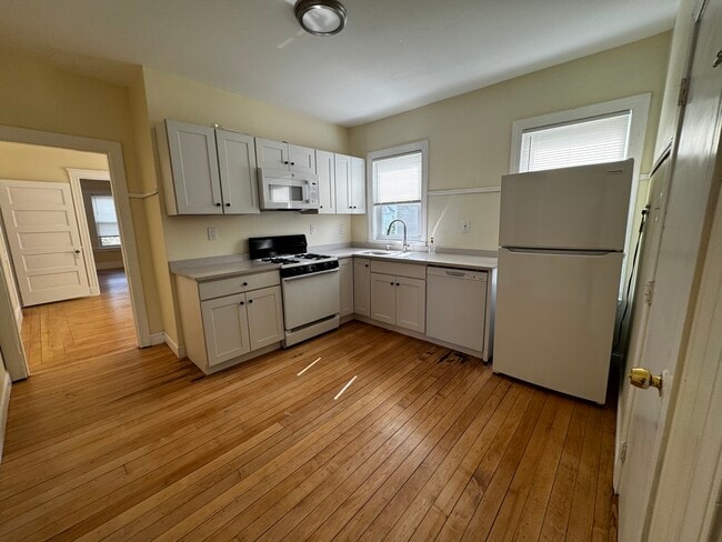 Building Photo - 65 Wareham St Unit 2