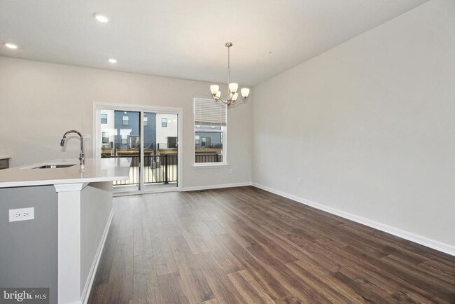 Photo - 406 Carroll Walk Ave