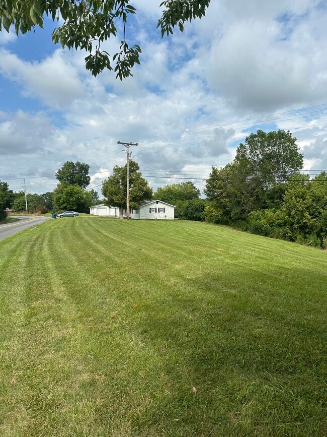 Photo - 1612 Alton Station Rd
