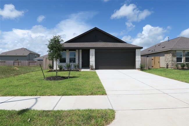 Photo - 921 Woodhaven Lks Dr
