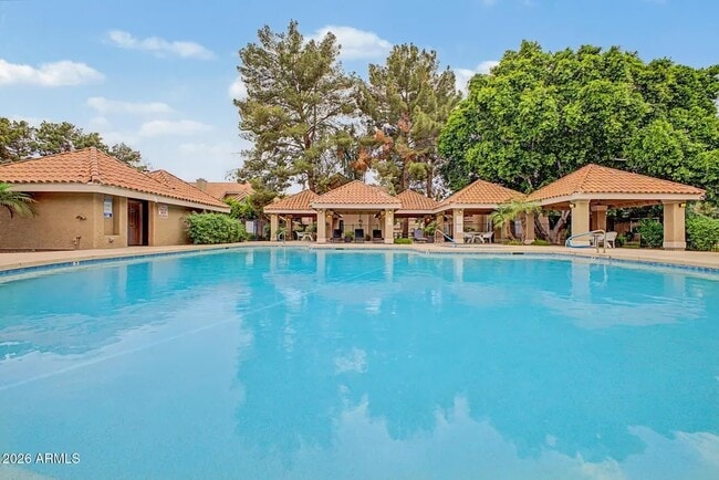 Photo - 1633 E Lakeside Dr