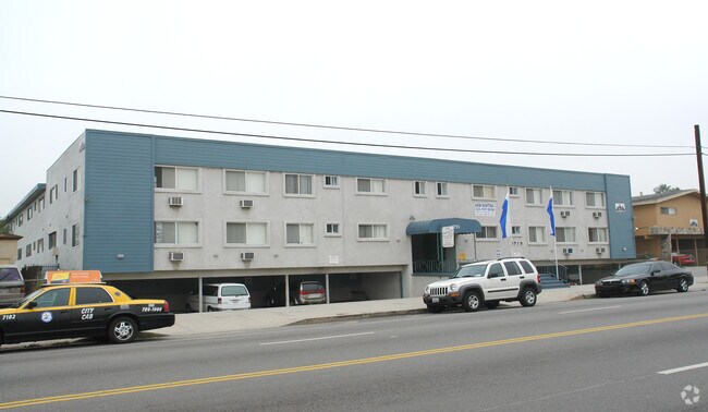 5715 Vineland Ave. - 5715 Vineland Ave