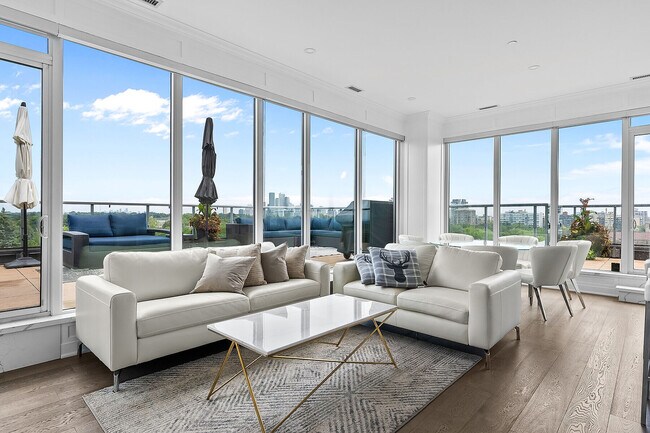 Photo - 6 Parkwood Ave