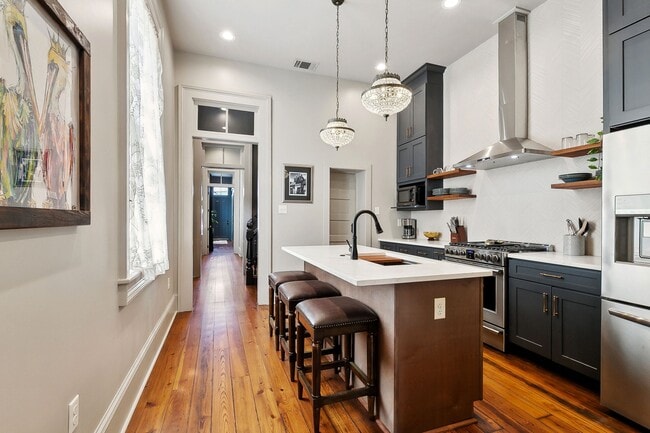 Photo - 623 Kerlerec St