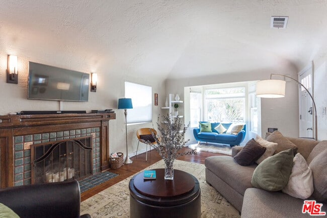 Photo - 3226 Hutchison Ave