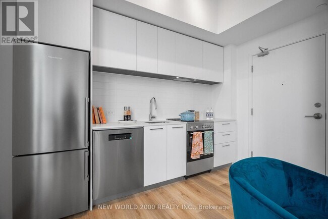 Photo - 101 Roehampton Ave Unit 2211