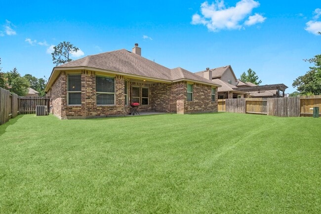 Building Photo - 118 Red Deer Pl