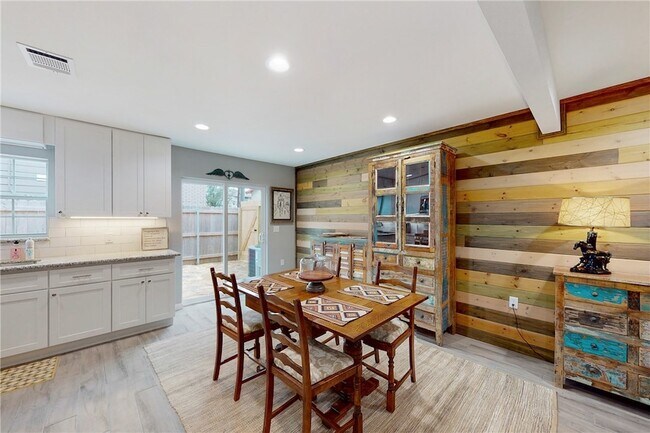 Photo - 513 Boyett St