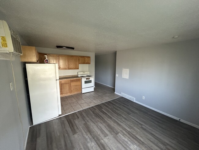 Photo - 608 S 2nd Ave Apartments Unit 2
