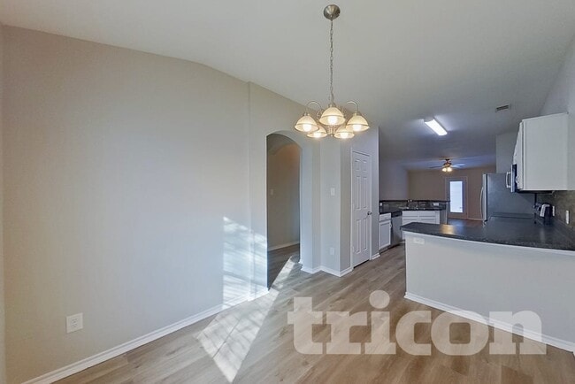 Photo - 396 Florence Dr