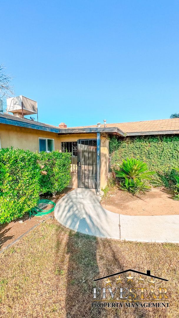 Photo - 3311 Camellia Dr