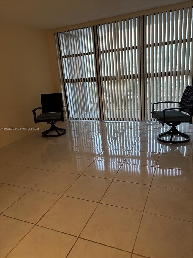 Building Photo - 400 Leslie Dr Unit 926 Rental