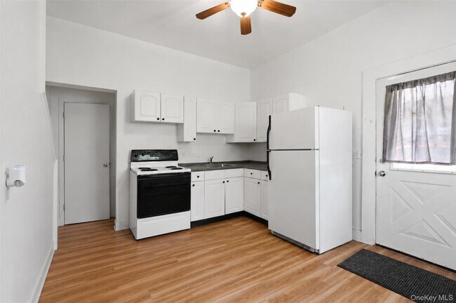 7 Idlewild Ave Unit C