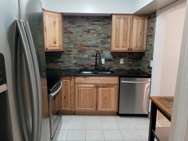 Photo - 536 Orange Dr