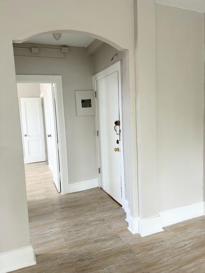 Photo - 4425 14th St NW