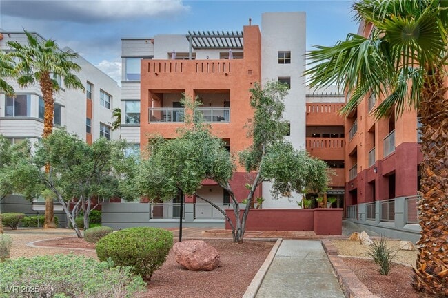 Photo - 19 E Agate Ave Unidad 402 Rental