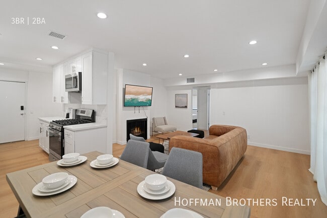 Photo - 7441 Hazeltine Ave Unidad 201