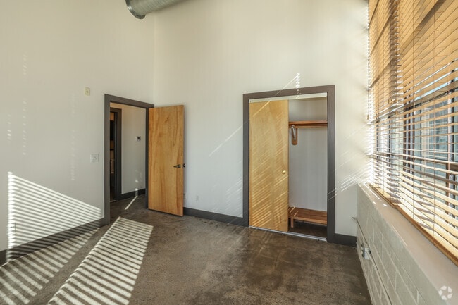 2BR, 2BA - 842SF - First Bedroom