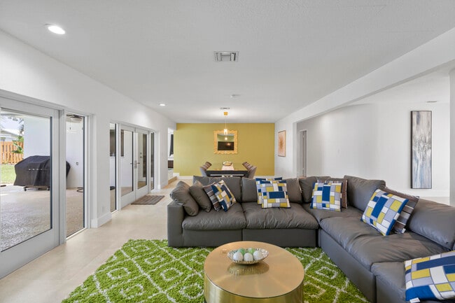 Photo - 3721 N 55th Ave