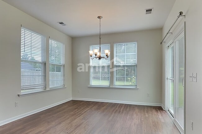 Photo - 1506 SanBorll Landing Dr