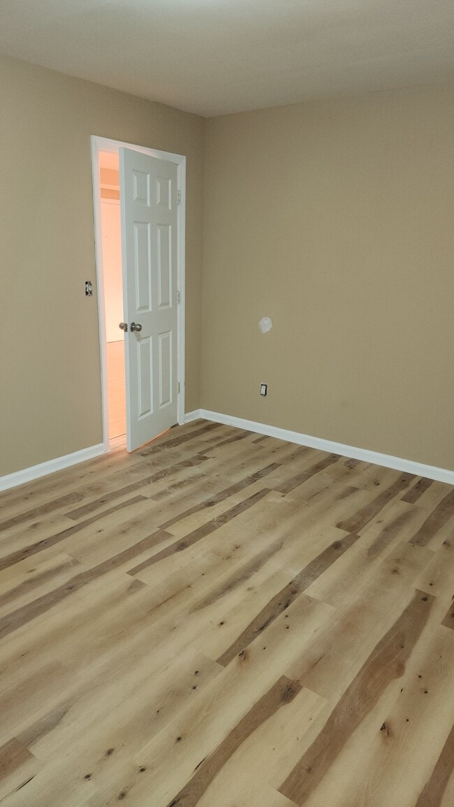 Photo - 252 College Dr Unit College Drive