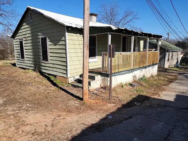 Building Photo - 2 Bedroom 1 Bathroom Rental