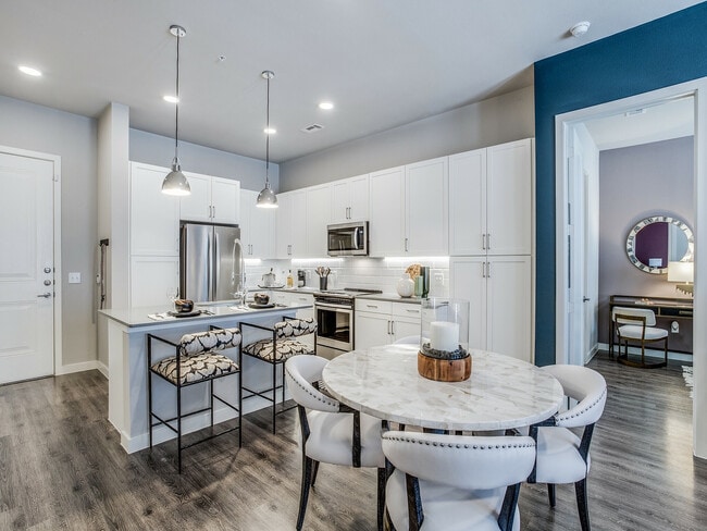 Building Photo - Kinstead Rental