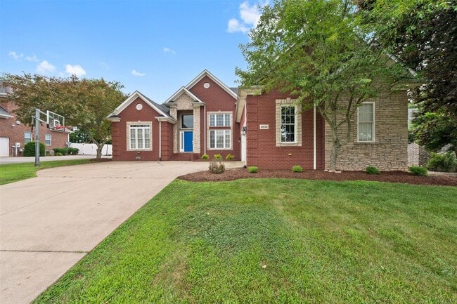 Building Photo - 3630 Amherst Dr