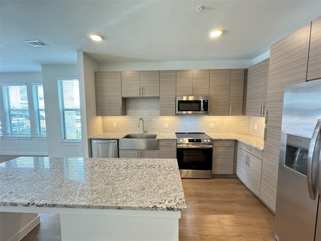 Photo - 9302 Fry Rd Unidad A3-431