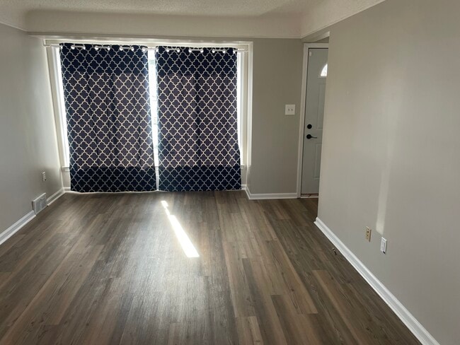 Photo - 13144 Orange St