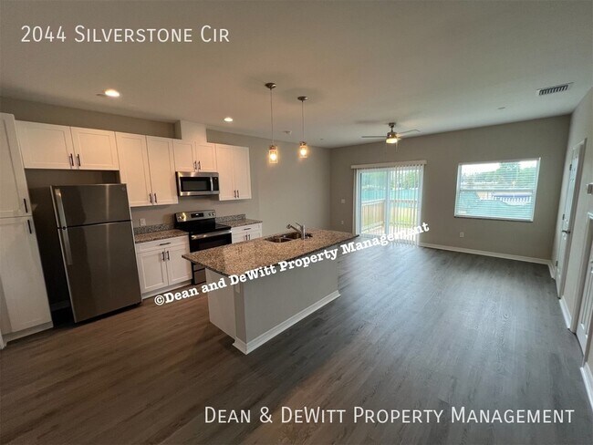 Photo - 2044 Silverstone Cir