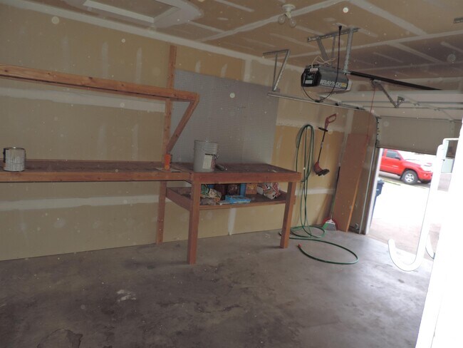 Photo - 308 Golden Valley Dr