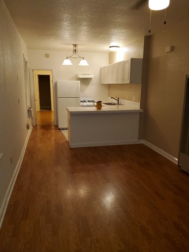 Photo - 1418 E St Apartments Unit B