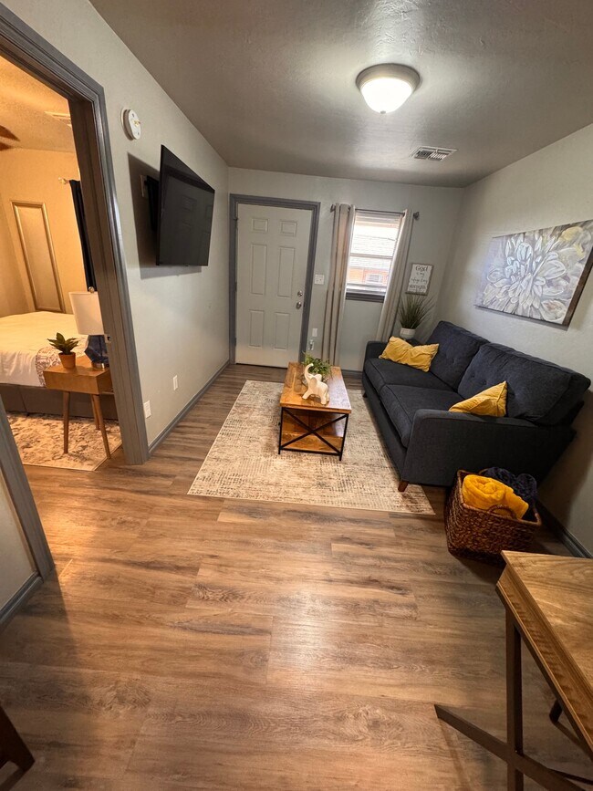 Photo - 1207 W Gore Blvd Unit 12