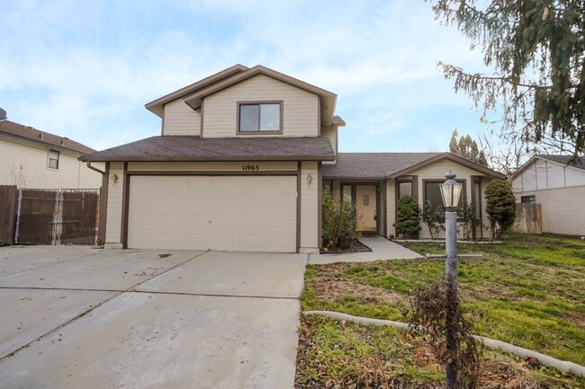 Building Photo - 11965 W Gunsmoke Dr