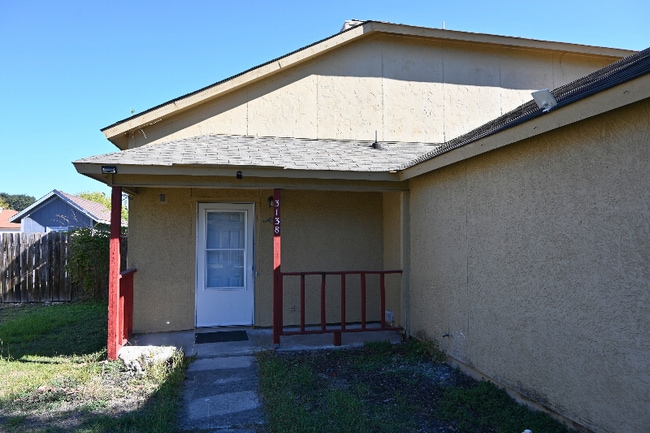 Photo - 3138 Smoke Creek