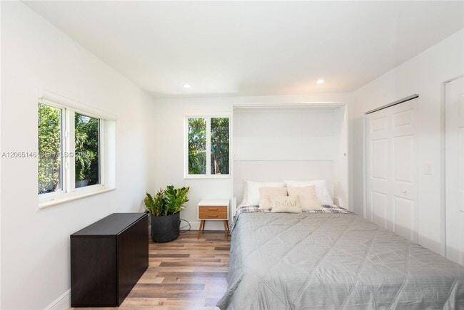 Photo - 1450 SW 20th Ave