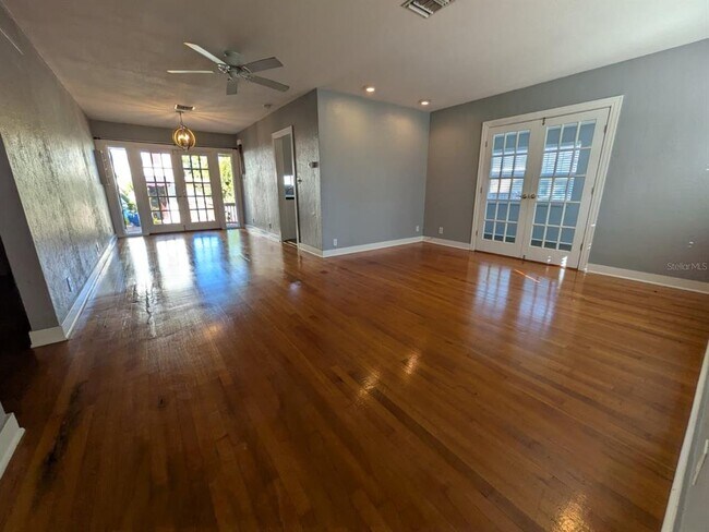 Photo - 145 29th Ave N