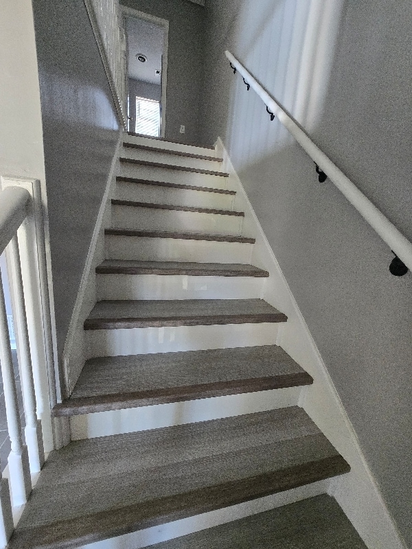 Photo - 2201 Jamestown Way